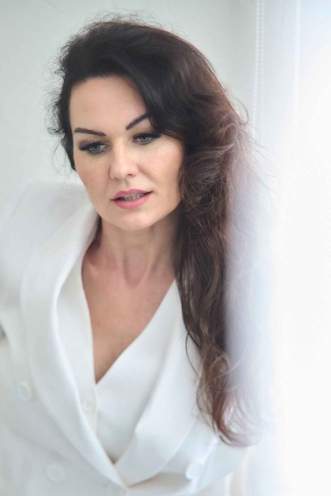 Monika Mroz 15 Aeterna Esthetica