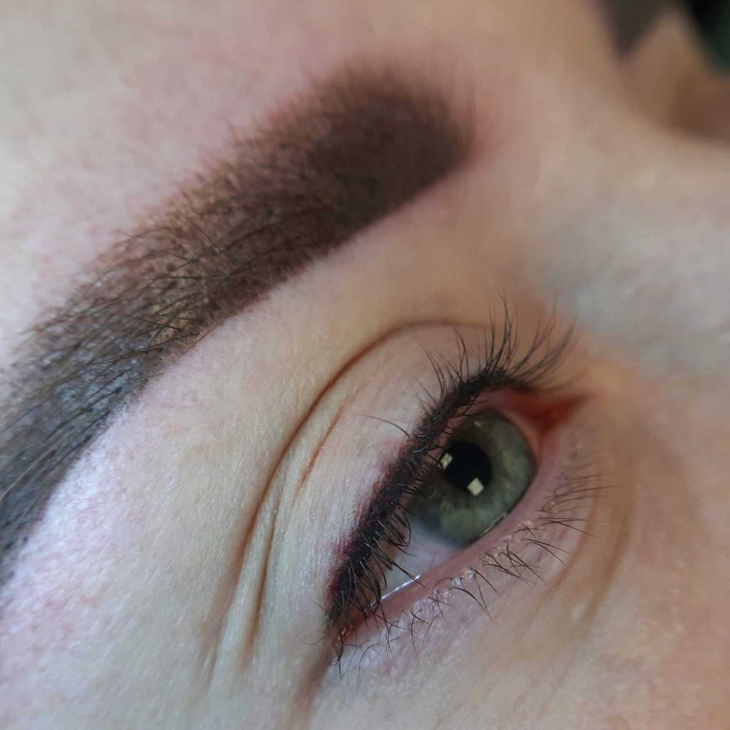 Permanent-Make-up Augenbrauen Aeterna-Estetika